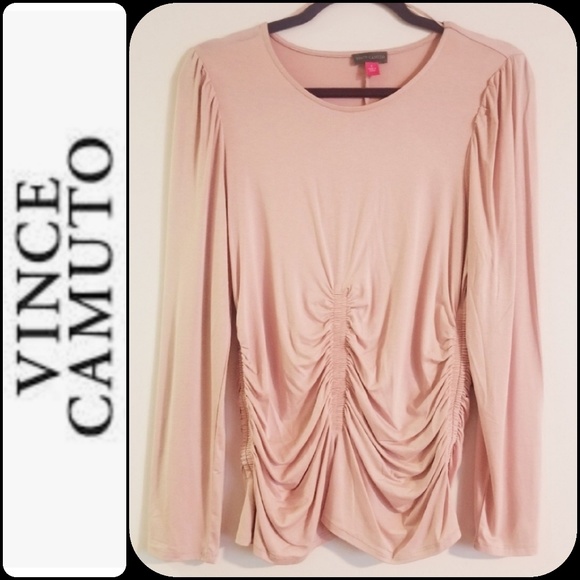 Vince Camuto Tops - 🔥Sale🔥⬇️ VINCE CAMUTO LONG SLEEVE TOP ⬇️